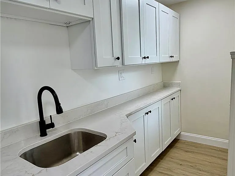 129 N Ellsworth St — Photo 6