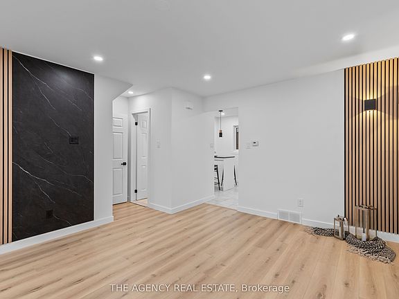 5th image of 700 Exeter Rd #22