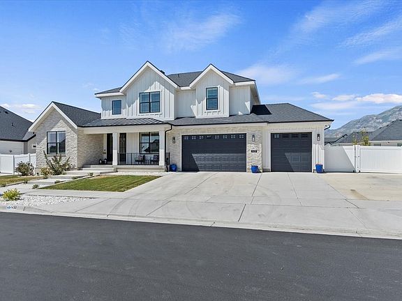 2nd image of 1430 W Kelsey Way