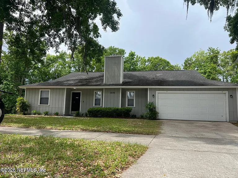 1226 Turtle Creek Dr S — Photo 1