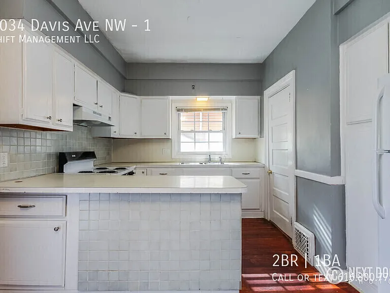 1034 Davis Ave NW #1 — Photo 17