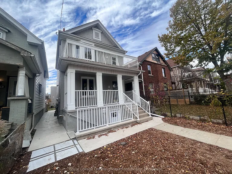 146 Bartlett Ave #LOWER — Photo 3