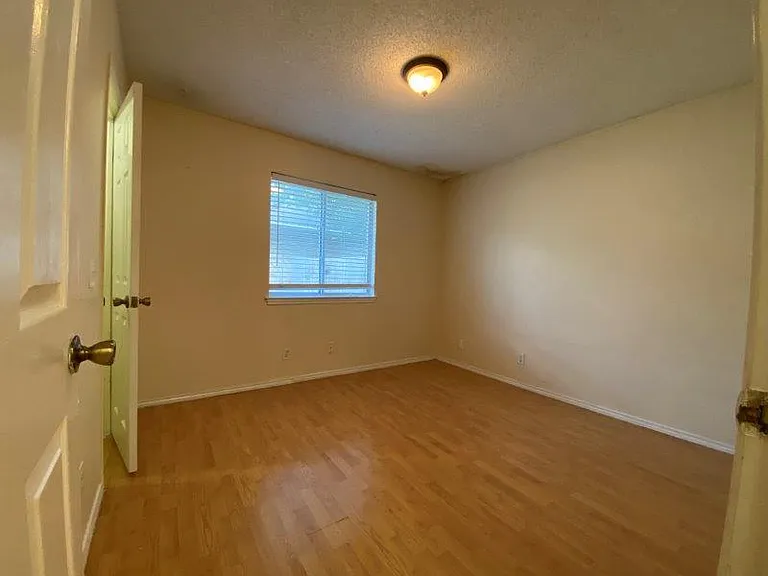 1903 Balsam Way — Photo 13