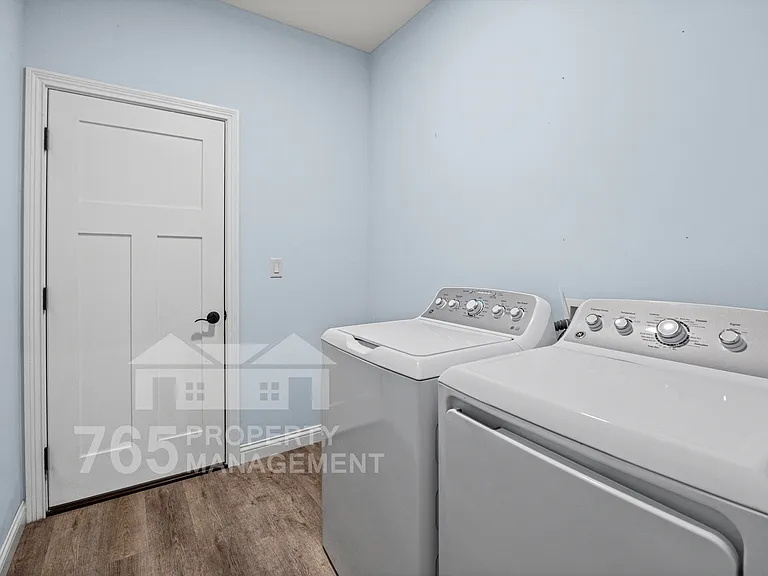 1912 Mud Creek Ct W — Photo 14