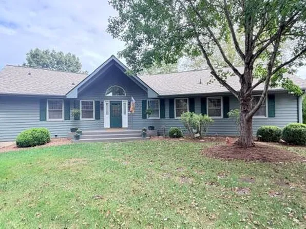 150 Maiden Ln, Hardy, VA 24101