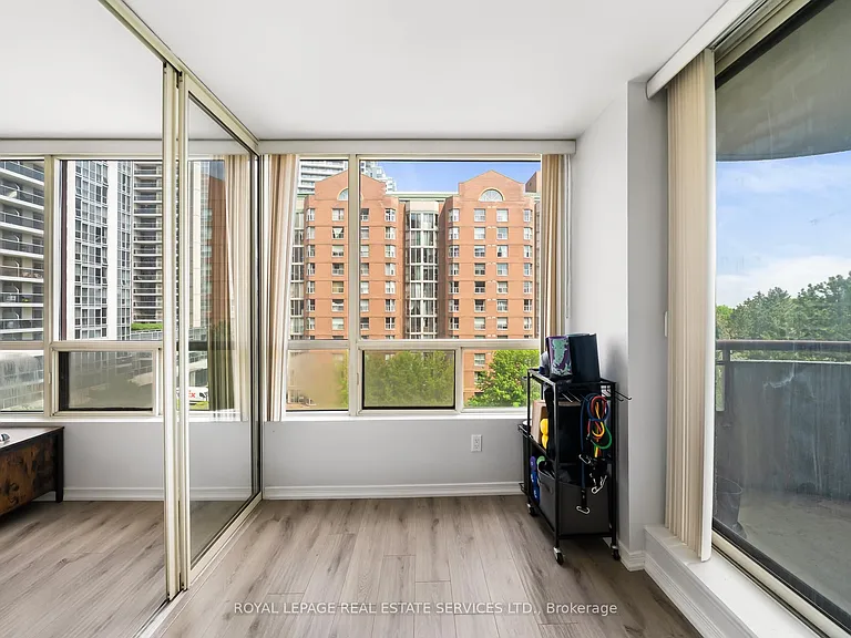 5785 Yonge St #601 — Photo 15