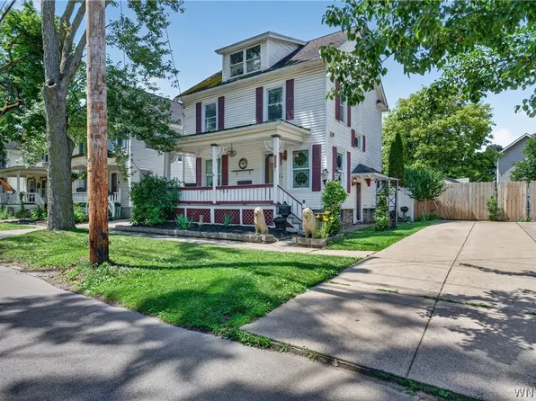 444 Washburn St, Lockport, NY 14094