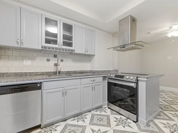 (undisclosed Address), Beverly, MA 01915