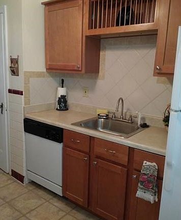 2nd image of 427 Robert Ave