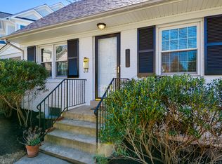 8736 Ridge Rd, Bethesda, MD 20817