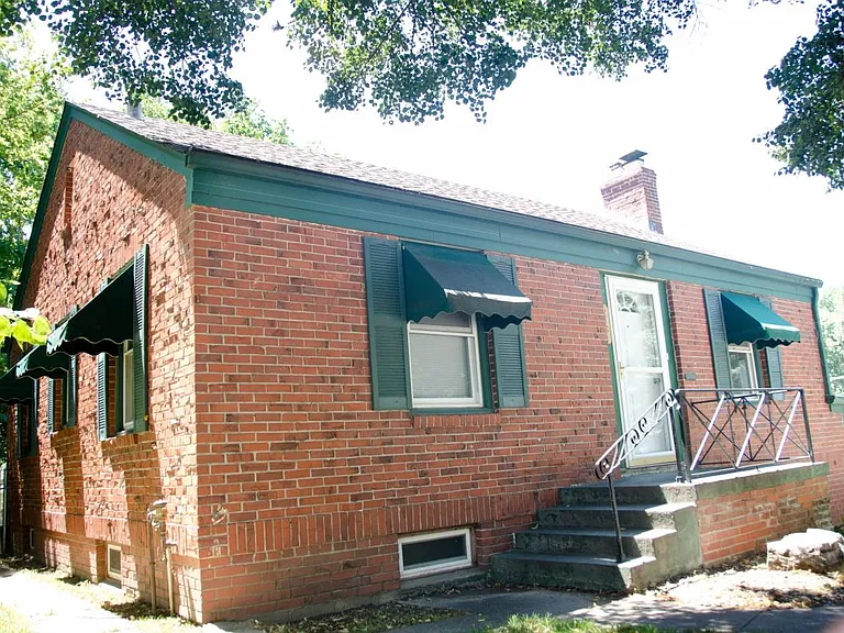 5631 Pine St — Photo 35