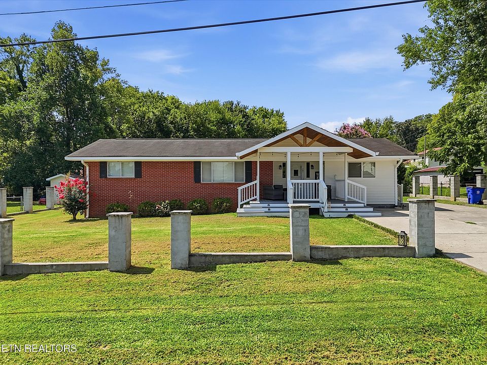 1st image of 204 Meadowbrook Dr SE