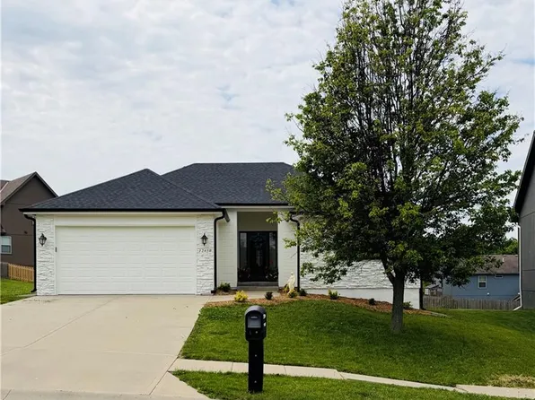 12450 NW Lauren Cir, Platte City, MO 64079