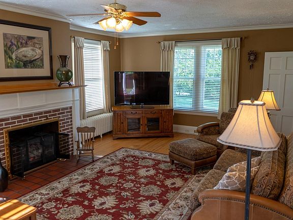 4th image of 5028 Columbus Rd