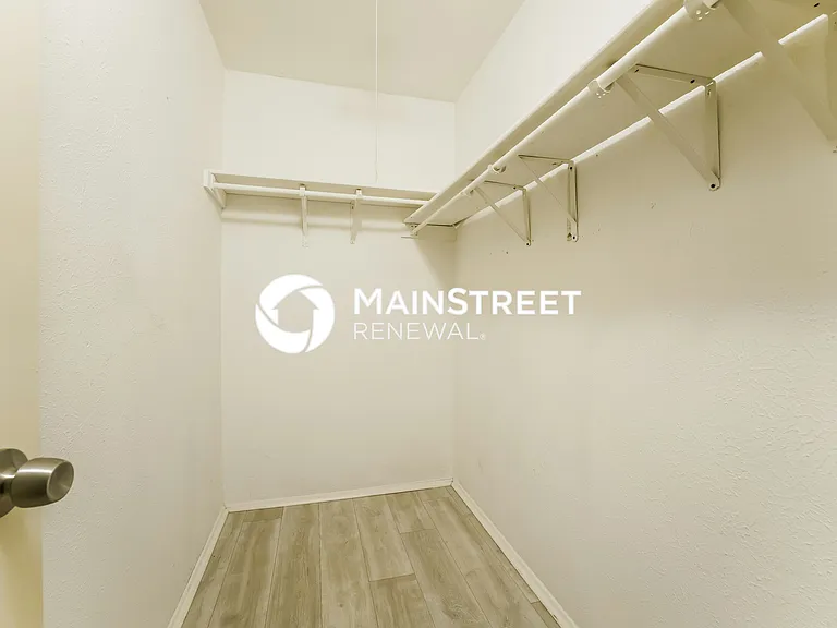 Walk In Closet