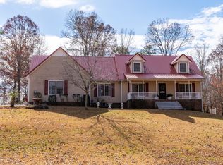 91 Whispering Oaks St, Summertown, TN 38483