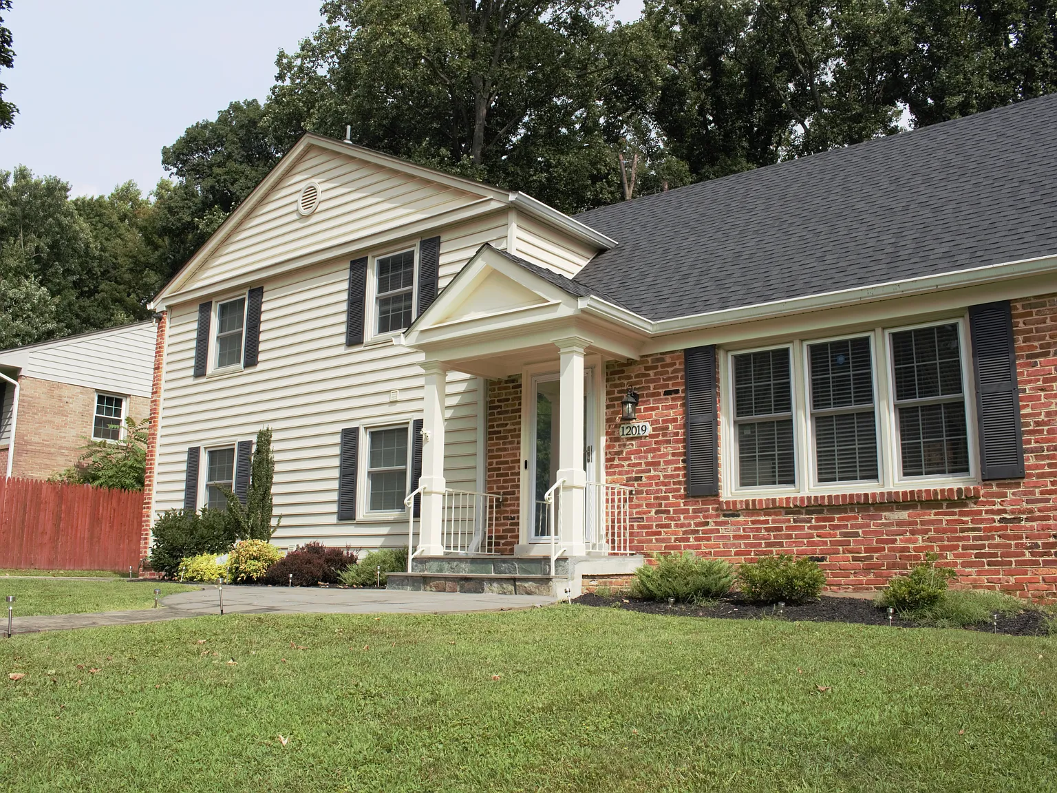 12019 Devilwood Dr — Photo 2
