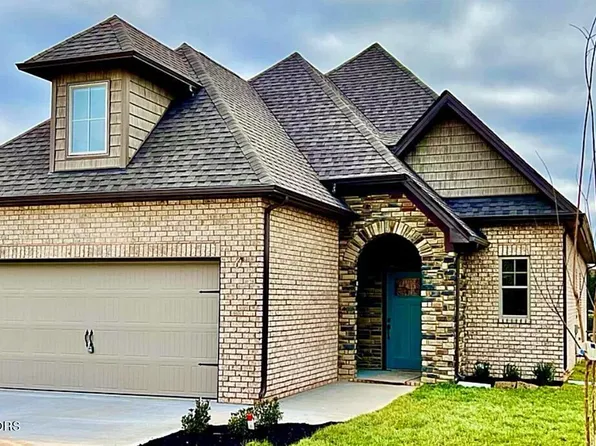 826 Olympic Dr, Lenoir City, TN 37771