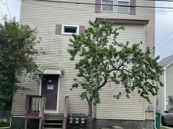 133 E School St, Woonsocket, RI 02895