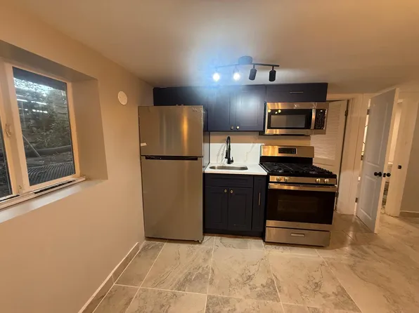 (undisclosed Address), Niles, IL 60714