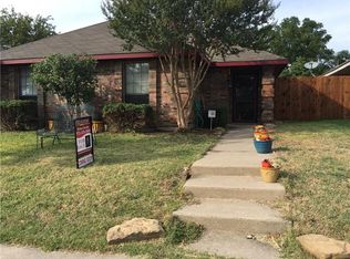 2109 Falcon Ridge Dr, Carrollton, TX 75010