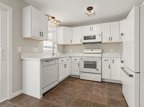28 Woodland Green #28, Rochester, NH 03867