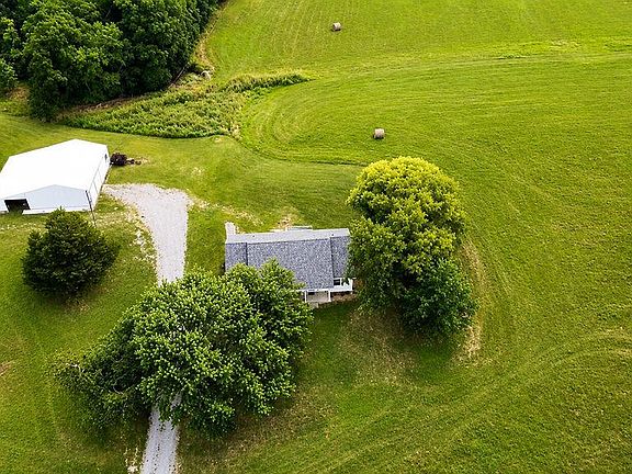 4th image of 8253 Jackson School Rd