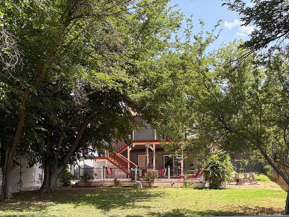 1st image of 1805 W OAK Lane