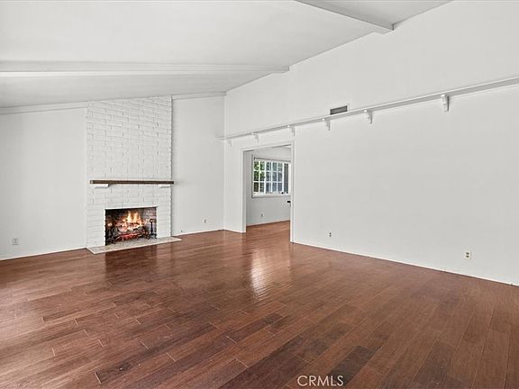 4th image of 2701 Cardinal Dr