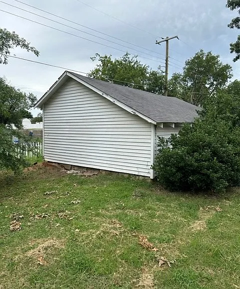 101 E Midland St — Photo 6