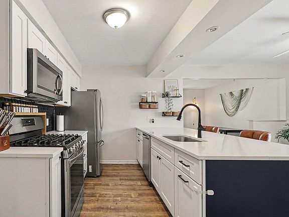 4th image of 760 Maynard Ave NW