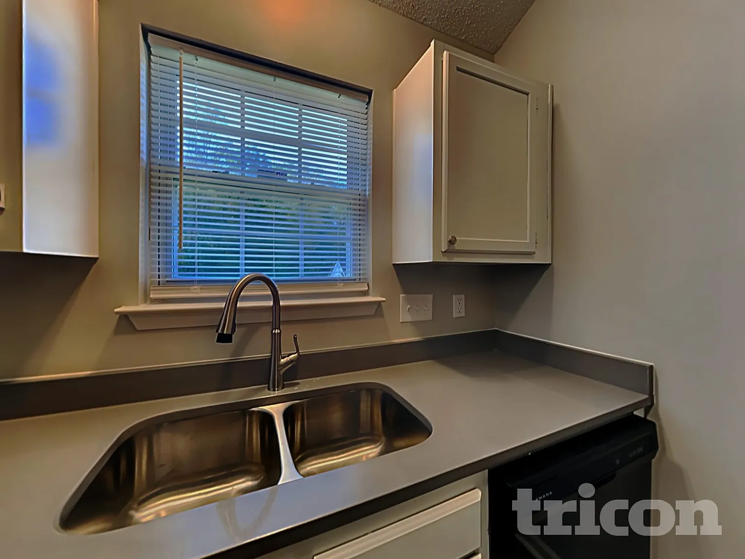 4305 Biesterfield Drive Charlotte NC — Photo 3