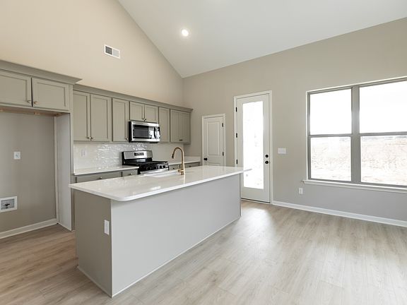 Kitchen 1