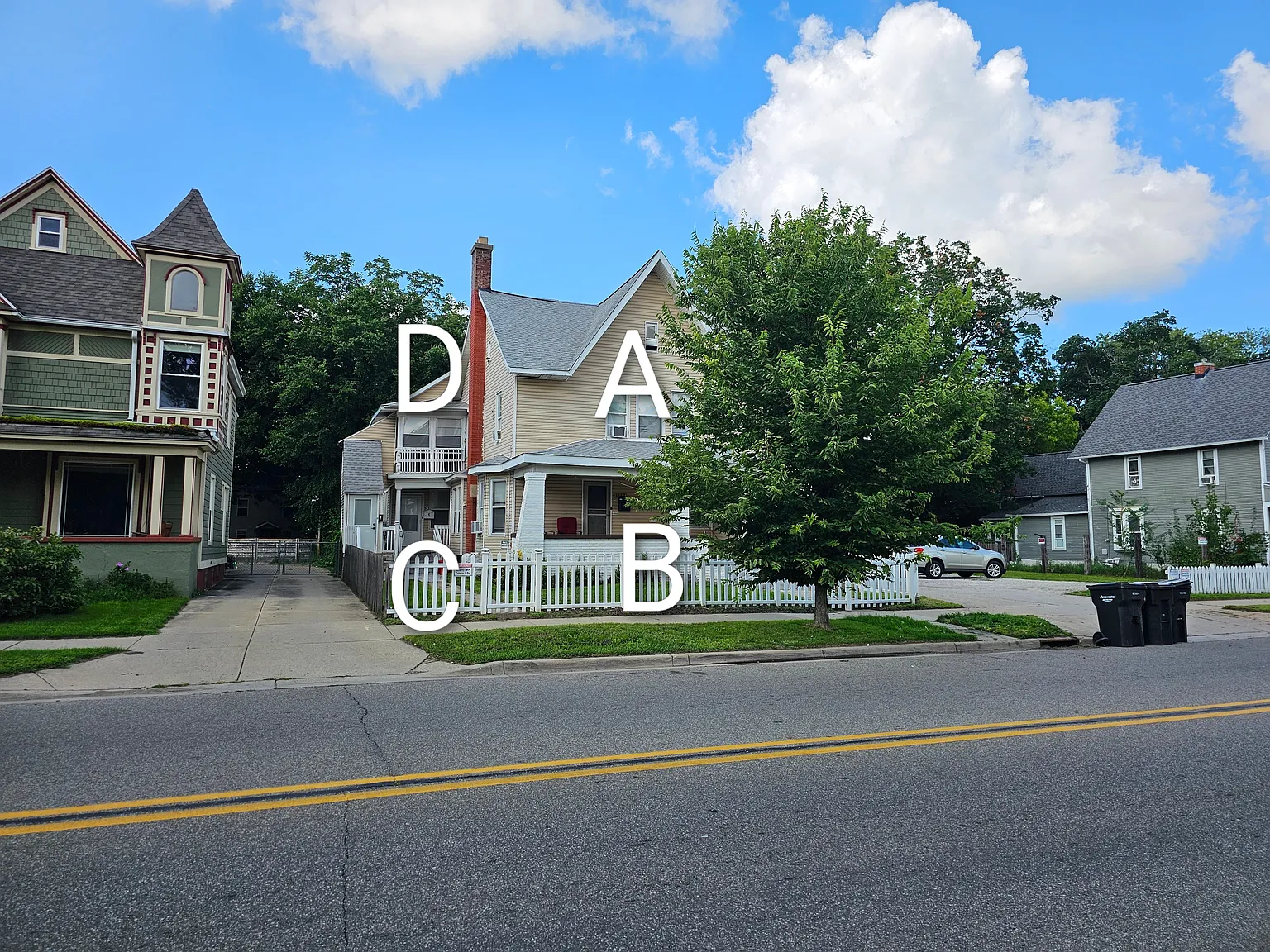3 bed, 1085 sqft, $1,625 — Photo 3