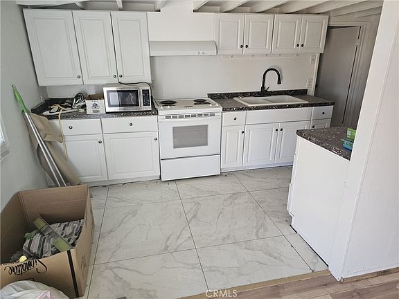 2nd image of 5069 Colorado River Rd