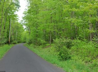 118 Redwood Dr, Terra Alta, WV