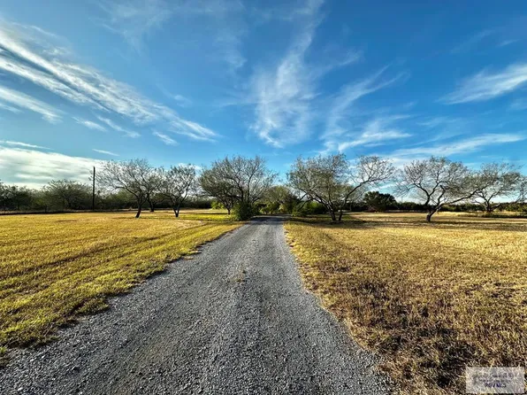 1951 N McCullough St, San Benito, TX 78586