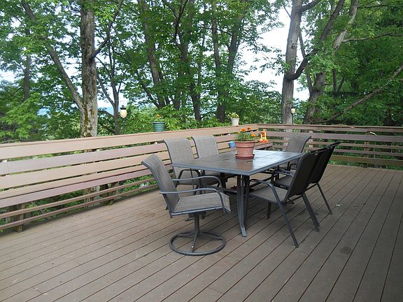 3rd image of 310 Skye Island Dr