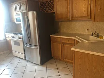 Rented by Alexander Bilu, LREB