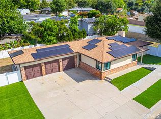 7925 Ellenbogen St, Sunland, CA 91040