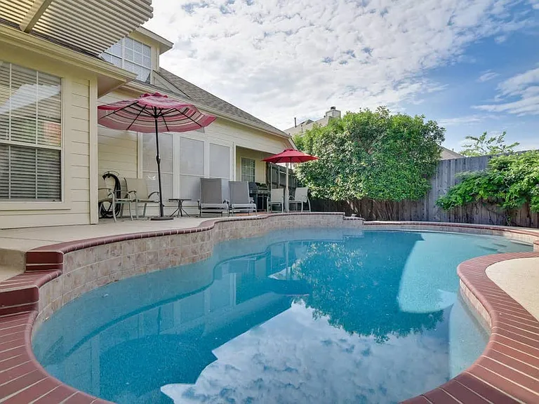 1705 Fairfax Dr #ID1301578P — Photo 10