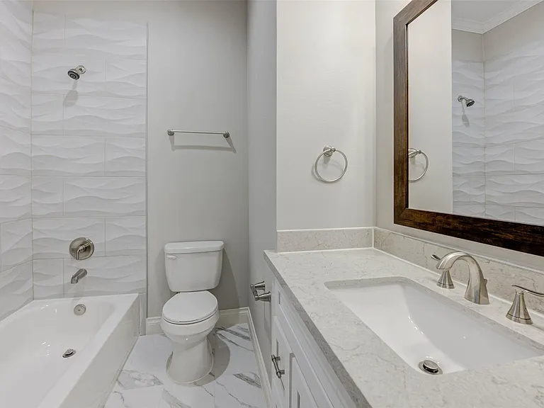 2202 Wentworth St #B — Photo 33