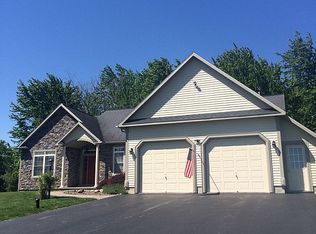3324 Rock Rose Cir, Baldwinsville, NY