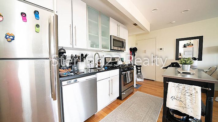 1st image of 23-15 Astoria Blvd #D2