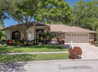 2027 Swan Ln, Palm Harbor, FL 34683