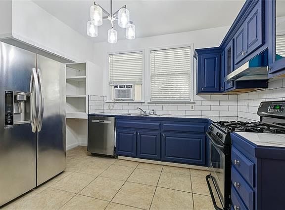 5th image of 2646 Jonquil St