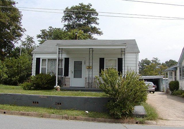 1st image of 509 3rd St