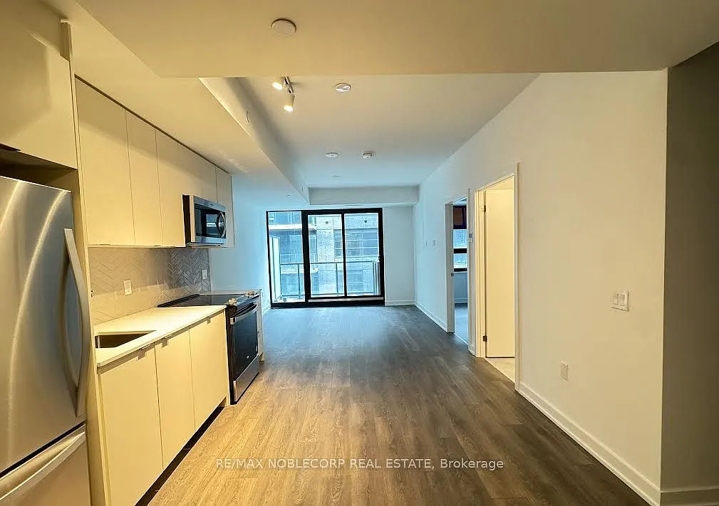 2 bed, $2,350 — Photo 4