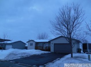 9414 Oriole Ln, Monticello, MN 55362