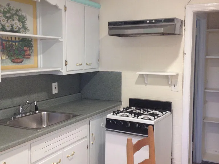 74 Crotona Ave — Photo 1